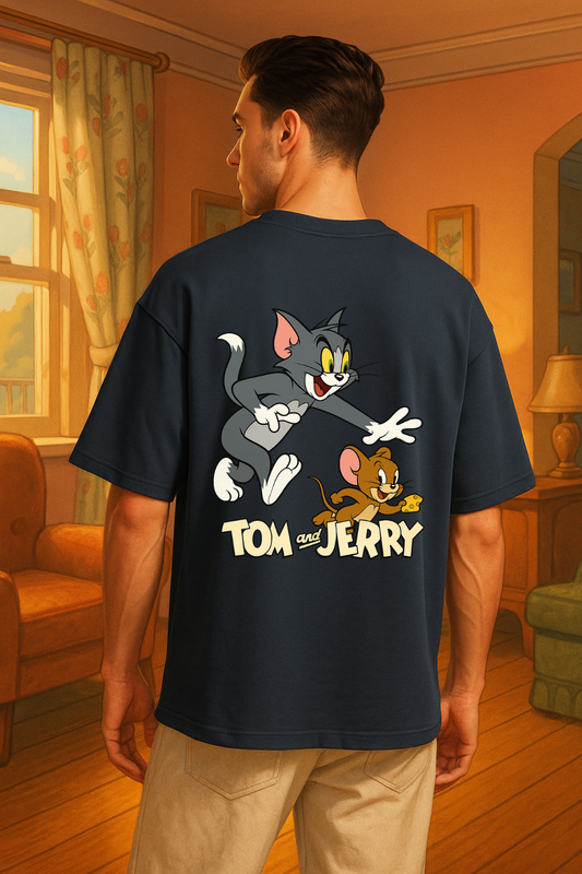 Tom & Jerry Classic Chase Oversized T-Shirt – Cartoon Edition